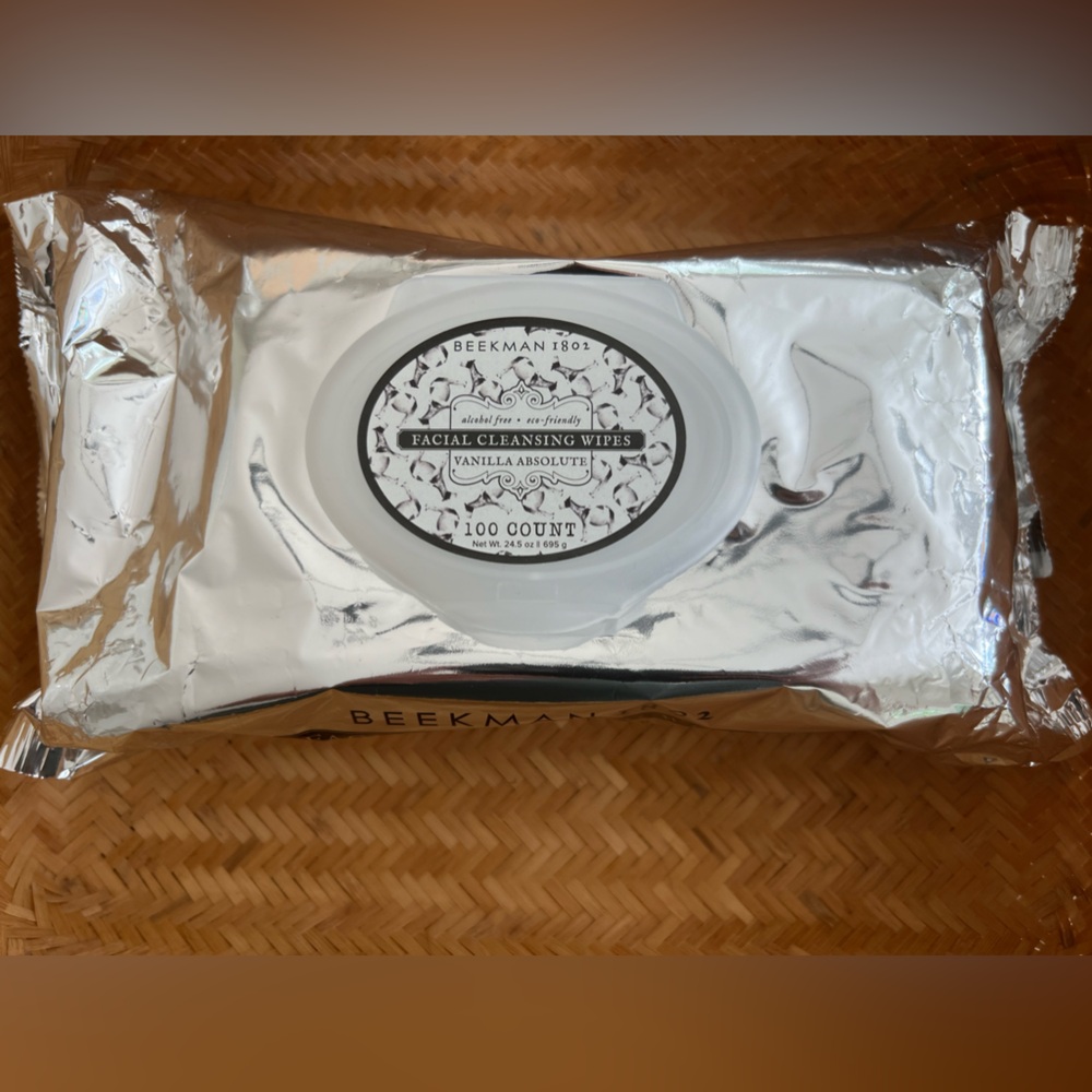 Beekman 1802 Facial Cleansing Wipes